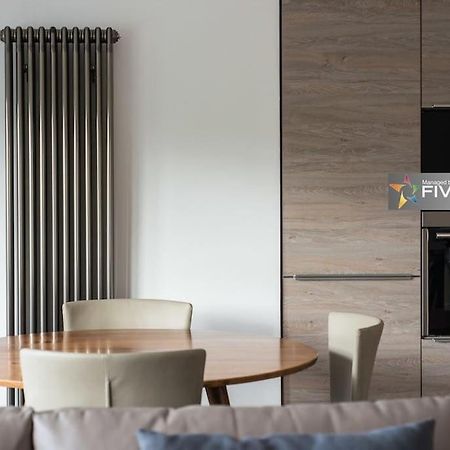Cool Urban Apartment With Stunning Castle Views EDI Buitenkant foto