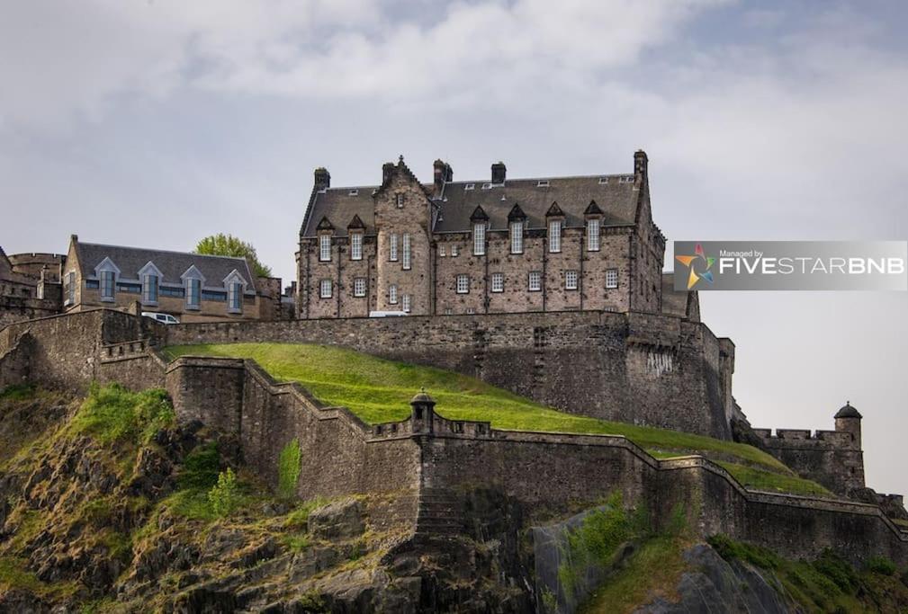 Cool Urban Apartment With Stunning Castle Views EDI Buitenkant foto